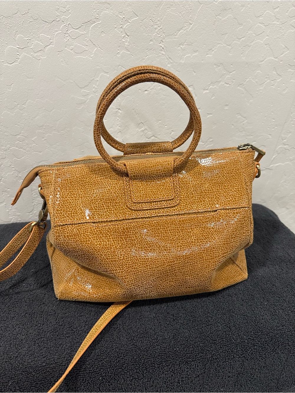 HOBO Hobo Medium Sheila Satchel